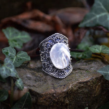 Load image into Gallery viewer, Mother of Pearl Goddess Ring