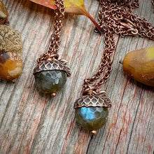 Load image into Gallery viewer, Labradorite Acron Necklace

