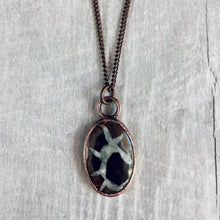 Load image into Gallery viewer, Septarian Nodule Necklace
