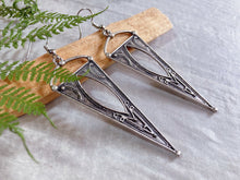 Load image into Gallery viewer, Warrior Point Earrings
